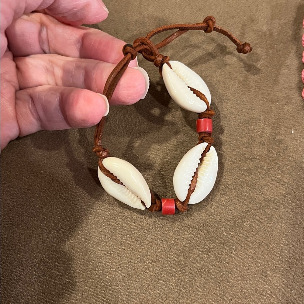 Shell and rope jewelry bundle - Picture 4 of 7